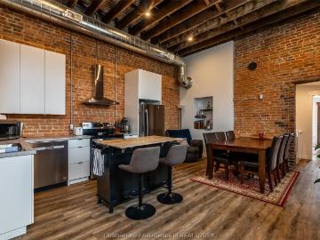 apartment for rent in 164 King Street Unit# 203 Chatham, Ontario