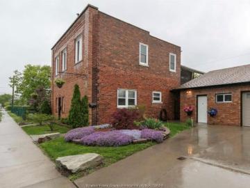 apartment for rent in 1679 Drouillard Unit# 3 Windsor, Ontario