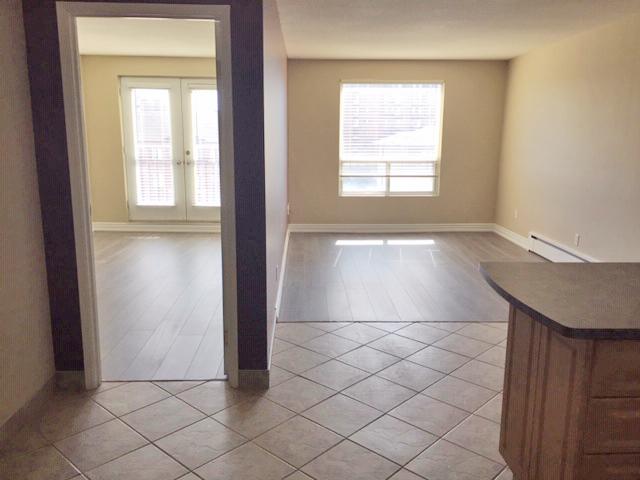 apartment for rent in 1785 1815 Baseline Road, Ottawa, ON K2C 0C5, Canada