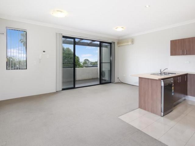 Apartment for rent in 17/3 5 Talbot Road, GUILDFORD