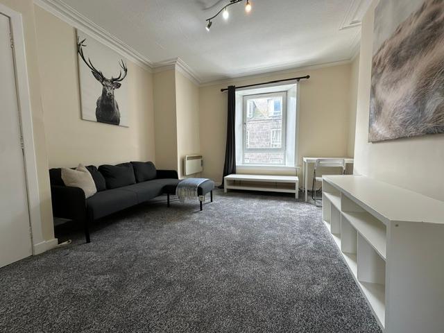 apartment for rent in 198 George Street 2F