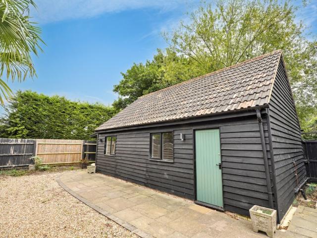 apartment for rent in 1 Warmans Barn Cottage, Burton End