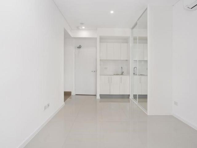 Apartment for rent in 205a/11 13 Junia Avenue, TOONGABBIE