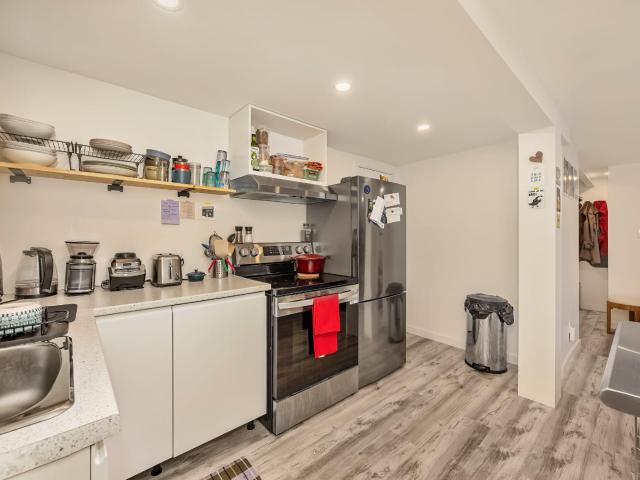 apartment for rent in 23 Barton Street Ottawa ON K1S 4R6
