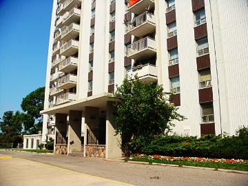 apartment for rent in 2590 Argyle Rd,Mississauga, L5B 1V3