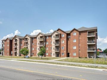 apartment for rent in 2650 Sandwich West Parkway Unit# 312 LaSalle, Ontario