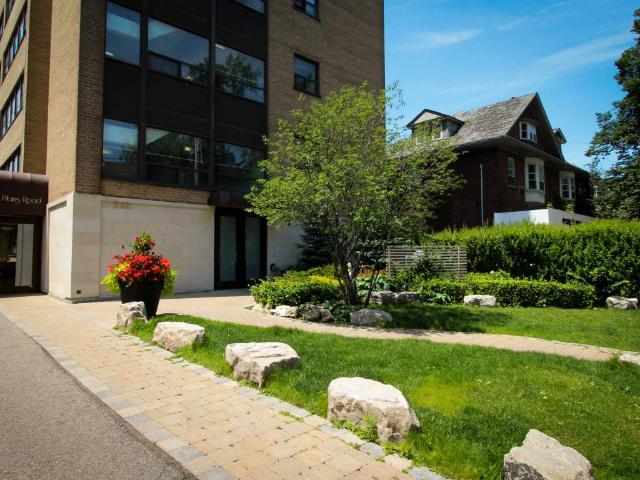 apartment for rent in 268 Poplar Plains Rd,Toronto, M4V 2P2