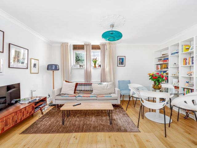 apartment for rent in 27D Chatsworth Road,, NW2 4BJ