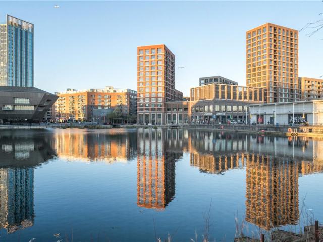 apartment for rent in 29 Surrey Quays Road, London, SE16 7FZ