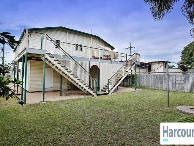 apartment for rent in 2/9 Tully St, South Townsville