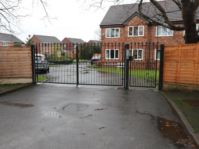 apartment for rent in 2, Greenacre 58 Outwood Road, Heald Green, Cheadle, Cheshire, SK8 3LZ