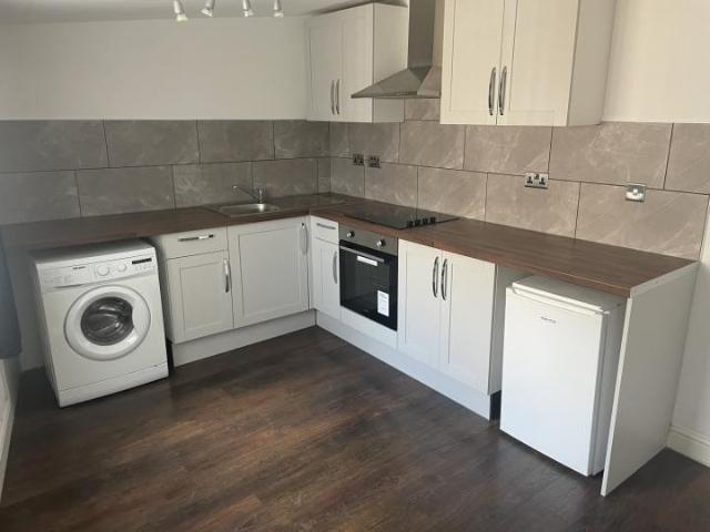 apartment for rent in 2a Clifton Street, Liverpool, L19 2AD