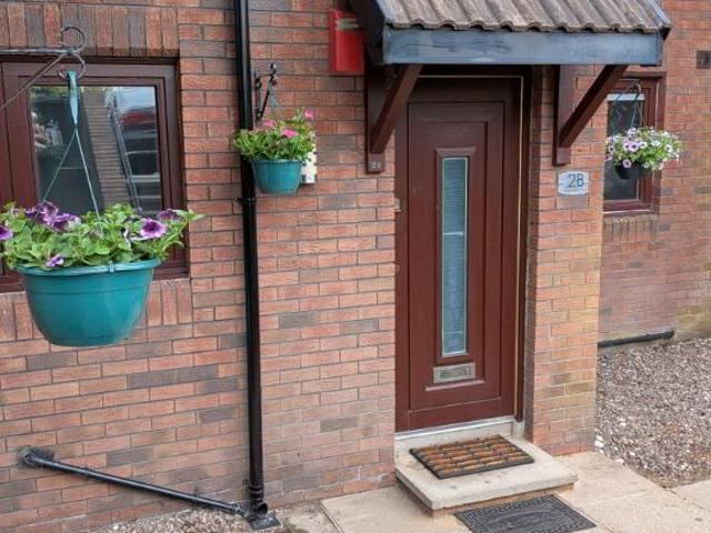 apartment for rent in 2B Stranmillis Court, Belfast, BT9 5FB
