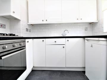 apartment for rent in 30 Melvin Road, Penge, SE20