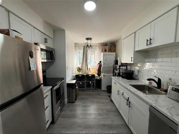 apartment for rent in 3150 Peter Street Unit# 10 Windsor, Ontario
