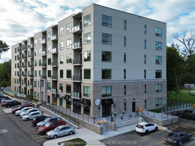 apartment for rent in 364 Grand Avenue Unit# 512 Chatham, Ontario