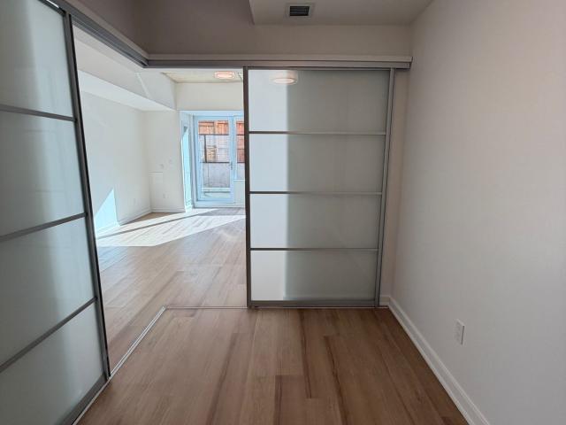 apartment for rent in 36 Robinson Ave, Ottawa, ON