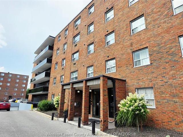 apartment for rent in 3900 Wyandotte Street Unit# 121 Windsor, Ontario