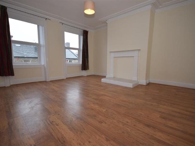 apartment for rent in 39 Lombard Street, Halifax, HX1 3PA