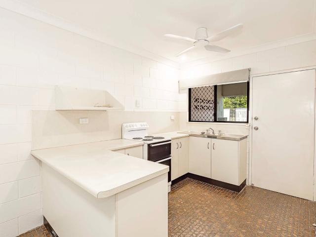 apartment for rent in 4/35 Ahearne St, Hermit Park
