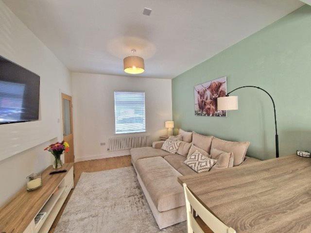 Apartment for rent in 4 Plymouth Street, Walney Island