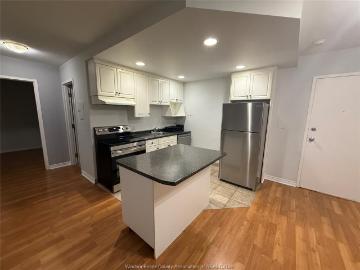 apartment for rent in 511 Pelissier Street Unit# 302 Windsor, Ontario