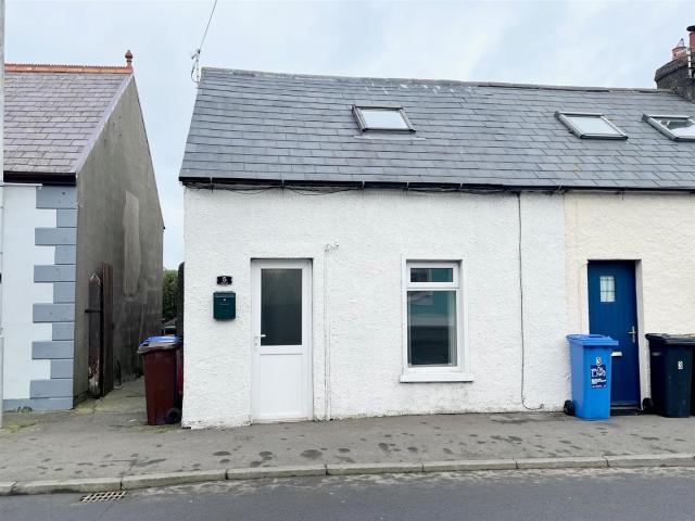 apartment for rent in 5 High Street ballyhalbert, BT22 1BL