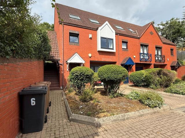 apartment for rent in 6 Village Court, Newtownbreda, Belfast, BT8 7XJ