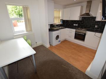 apartment for rent in 75 Hyde Park Road, Leeds, LS6