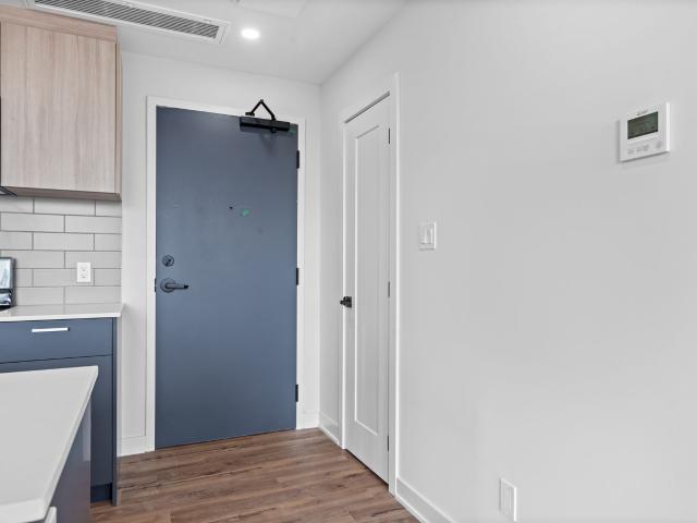 apartment for rent in 78 Rosemount Avenue Ottawa ON K1Y 1P6