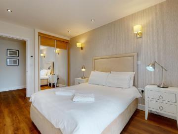 apartment for rent in 80 Back Church Lane, Twyne House Apartments, London