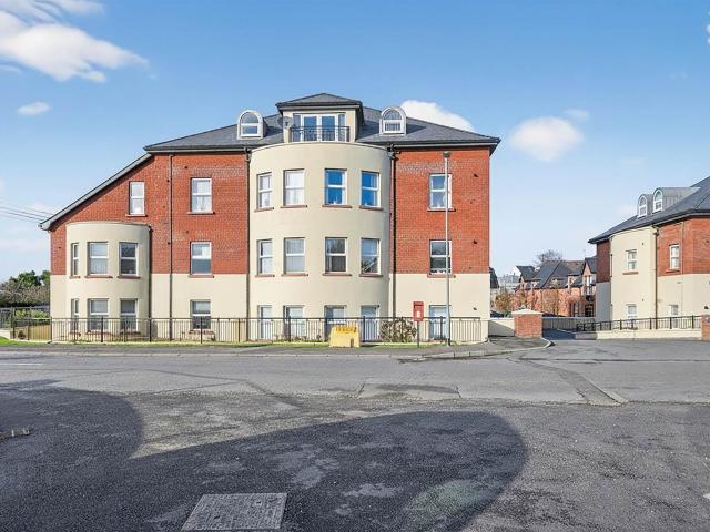 apartment for rent in 8 Baronscourt Manor, Carryduff, Belfast, BT8 8FF