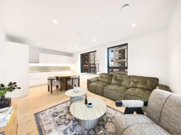 apartment for rent in 8 Pilot Walk, SE10 0FJ