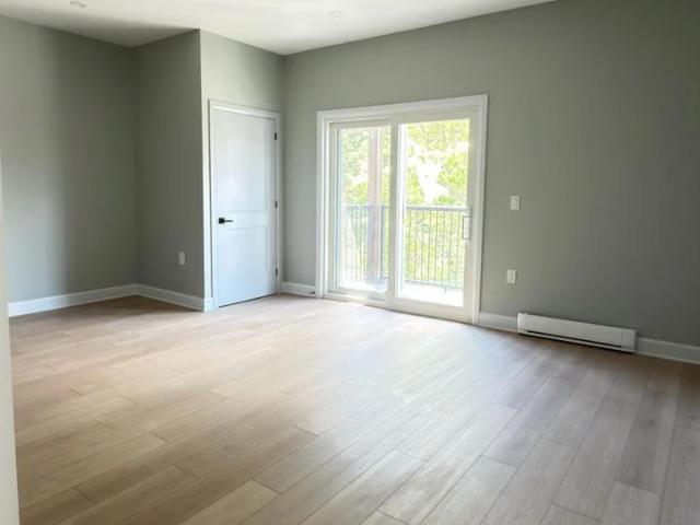 apartment for rent in 93 Henderson Avenue, Ottawa, ON, Canada