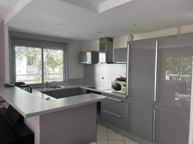 apartment for rent in Courbrvoie proche la défense Courbevoie