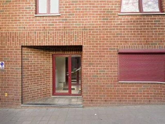 Apartment for rent in Courcelles