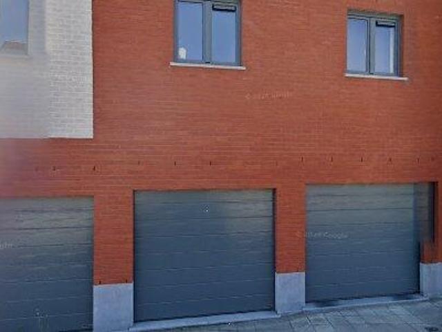 Apartment for rent in Courcelles