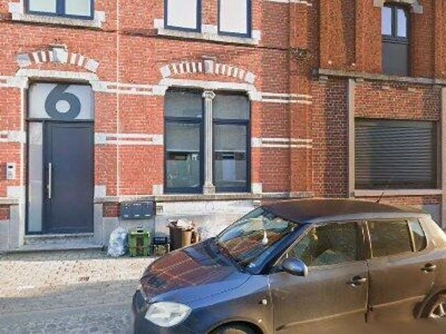Apartment for rent in Courcelles