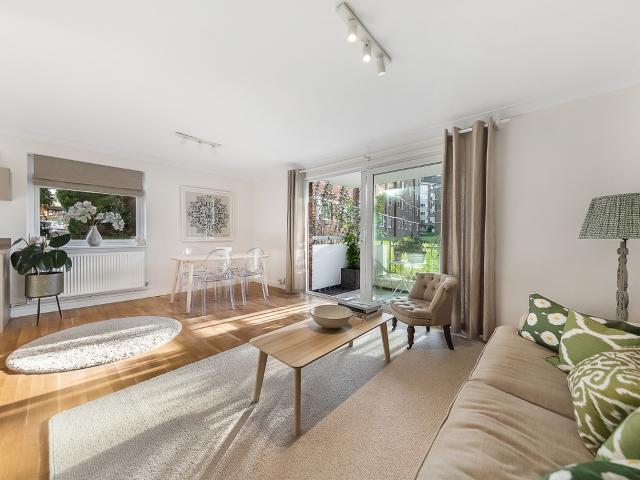 apartment for rent in Courtlands, Sheen Road, Richmond