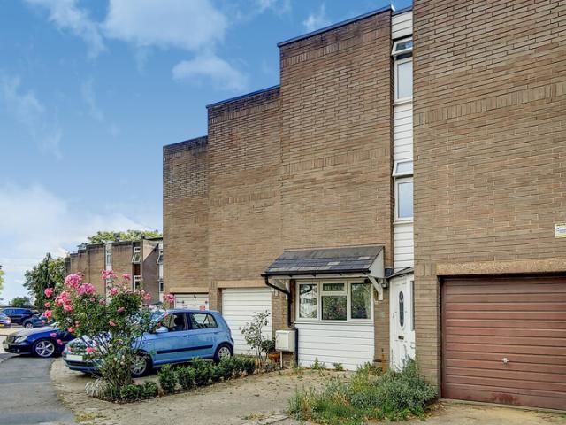 apartment for rent in Coburg Crescent, Brixton Hill