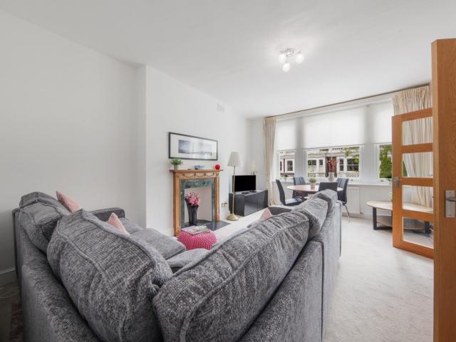 apartment for rent in Coleherne Road, SW10 9BS