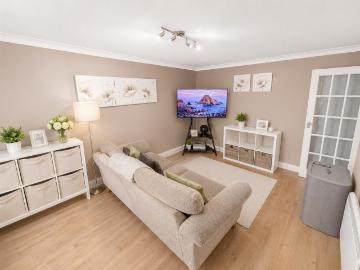 apartment for rent in Colne, RM18 8RE