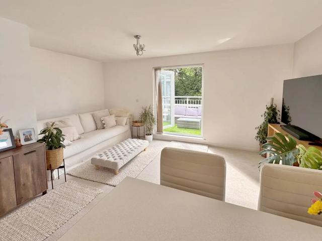 apartment for rent in Conifers Poole BH13 6BA