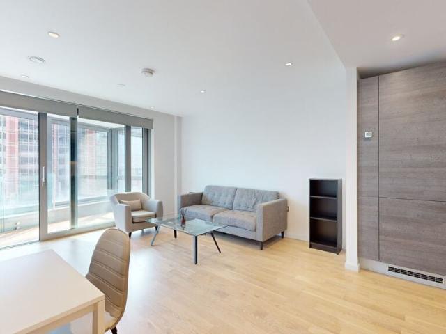 1 bedroom flat to rent on Camley Street, London