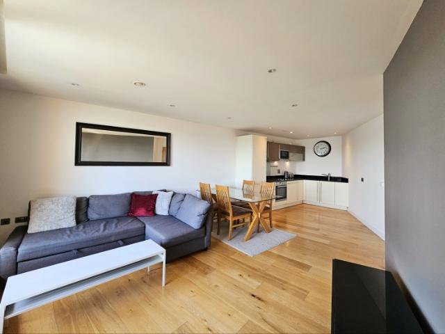apartment for rent in Candle House Wharf Approach Leeds LS1