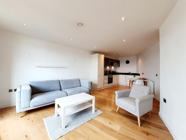 apartment for rent in Candle House Wharf Approach Leeds LS1