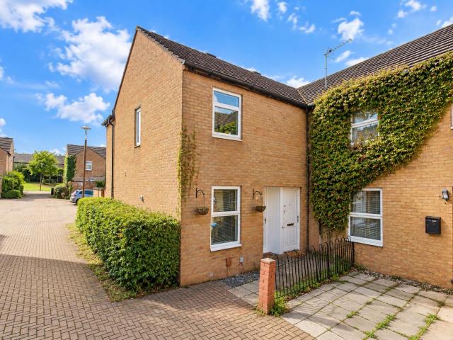 apartment for rent in Carlina Place, Conniburrow, Milton Keynes, MK14