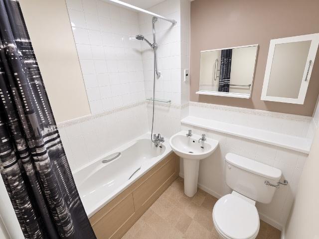 apartment for rent in Chartwell Gardens, Sutton, Sutton