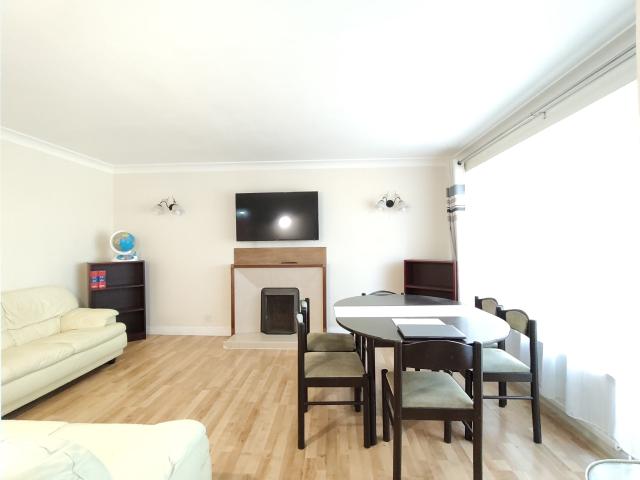 apartment for rent in Chatsworth Road, Ealing, Ealing
