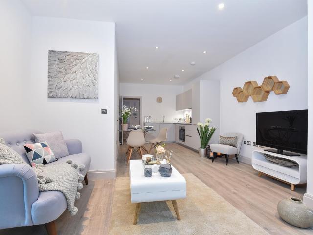 apartment for rent in Chiswick High Road, London, London